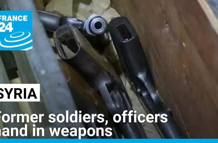 Former Soldiers and Officers Hand in Weapons at Syria’s Reconciliation Centres