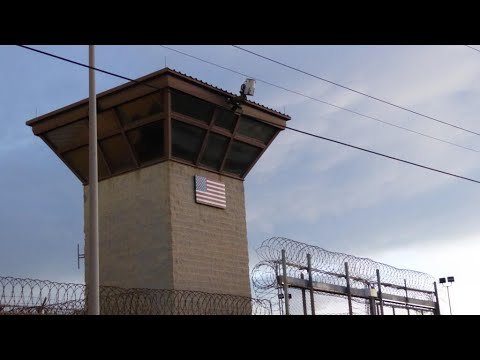 Trump Proposes Housing 30,000 Undocumented Migrants at Guantanamo Bay